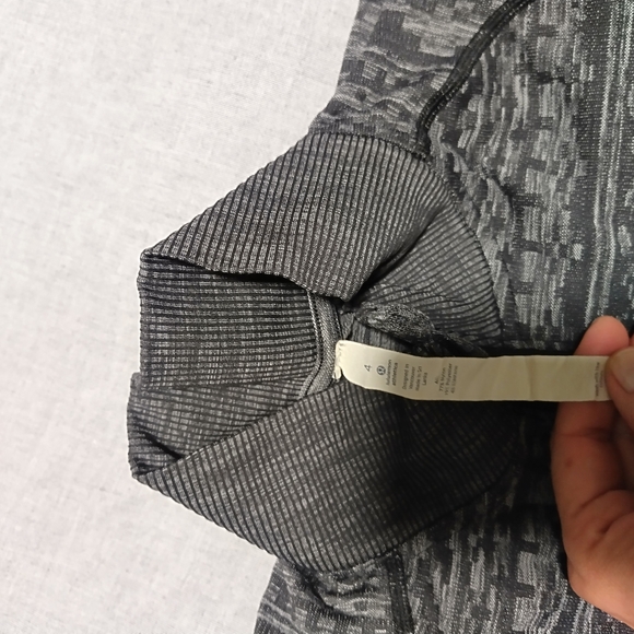 Gray Patterned Sweater - Picture 2 of 2